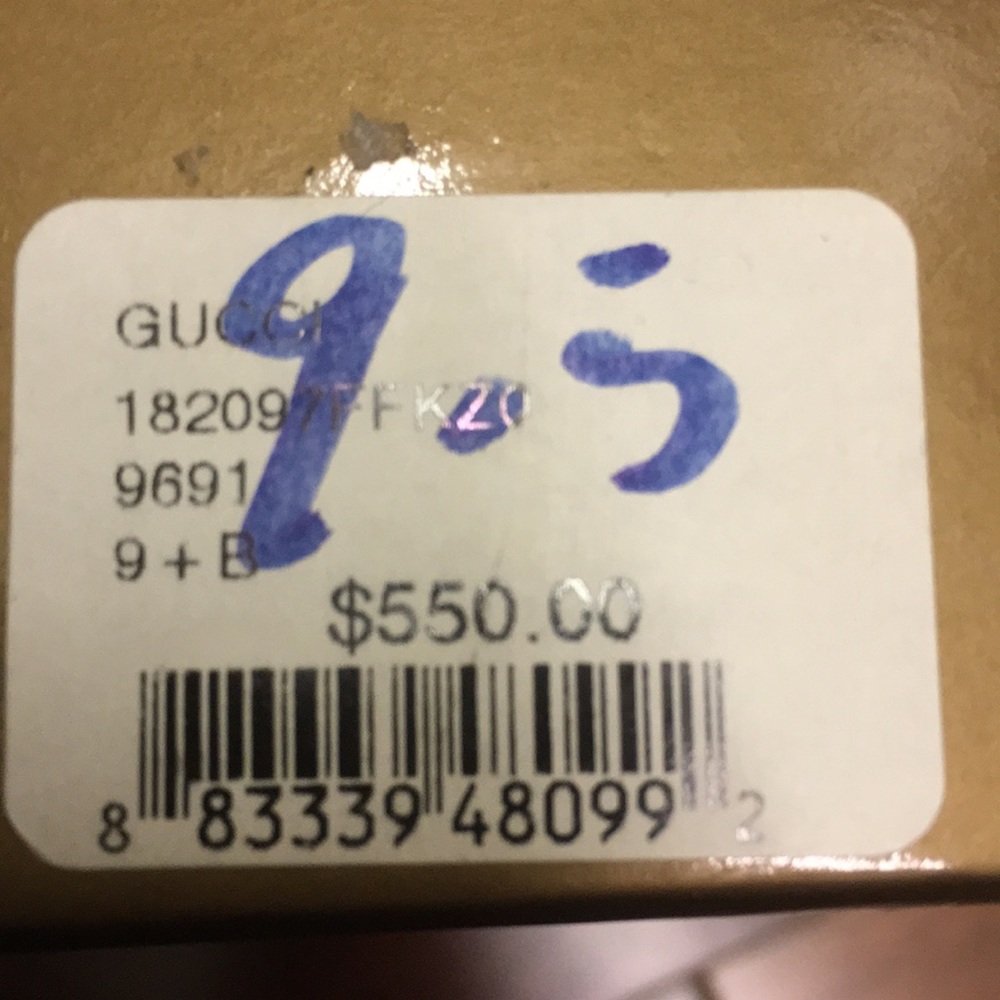 Authentic used Gucci shoes. - Picture 9 of 9